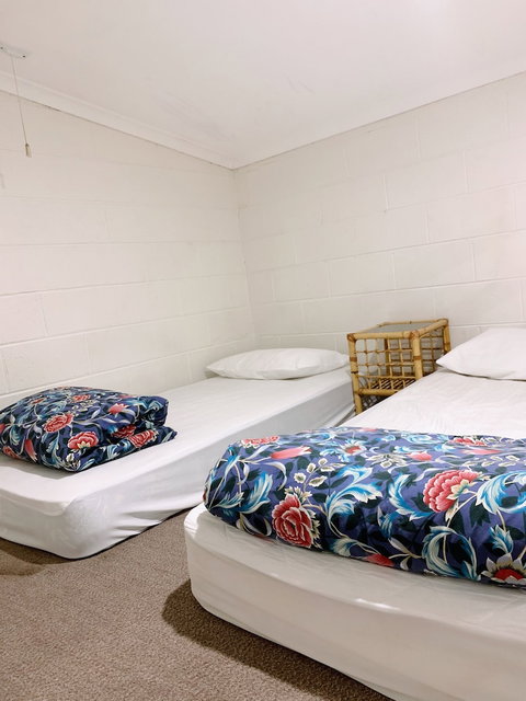 Bayplay Beach Accommodation - 2 Locations - Tourism Caloundra 3