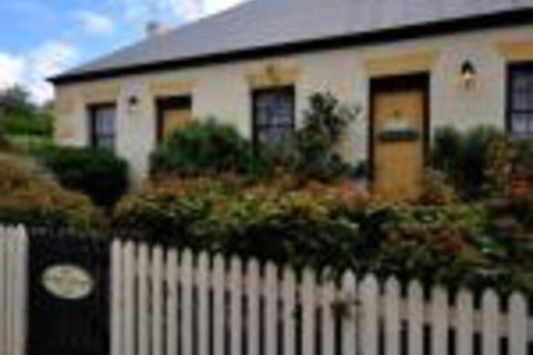 Sargeants & Armoury Cottages 1823 - Tourism Caloundra 0