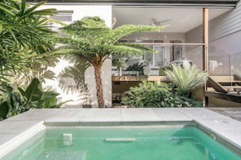 A PERFECT STAY - Clique 3 - Tourism Caloundra 0