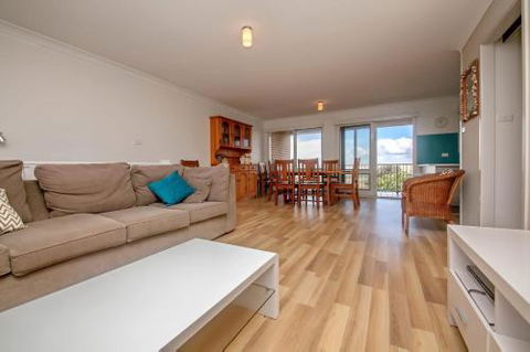 Ocean Avenue 55 - Tourism Caloundra 0
