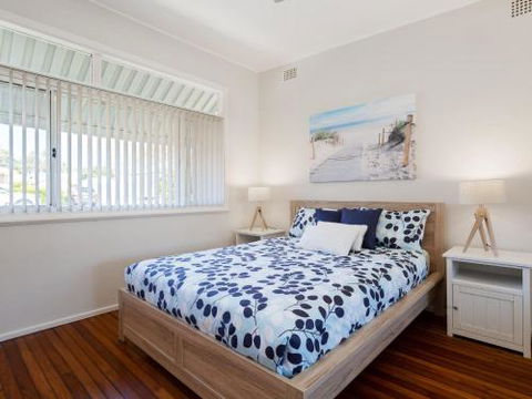 Shoalz 28 Rigney Street Renovated Pet Friendly Cottage & Boat Parking - Tourism Caloundra 2