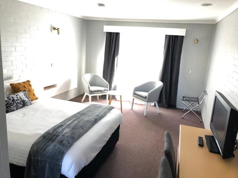 Country Roads Motor Inn - Tourism Caloundra 6