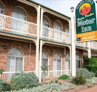 Hamilton's Henry Parkes Motor Inn Parkes - Tourism Caloundra