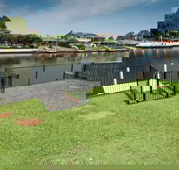 Lake House on Elouera - Tourism Caloundra