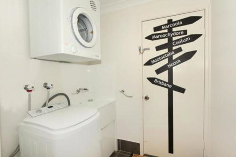 Unit 1 / 14 Tamarindus Street Marcoola Beach Pet Friendly 300 BOND Linen Supplied - Tourism Caloundra 6