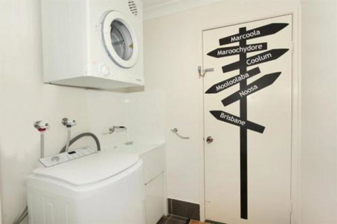 Unit 1 / 14 Tamarindus Street Marcoola Beach Pet Friendly 300 BOND Linen Supplied - Tourism Caloundra 3