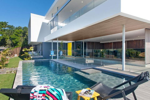 Blueys Beach House 5 Bedroom - Tourism Caloundra 5