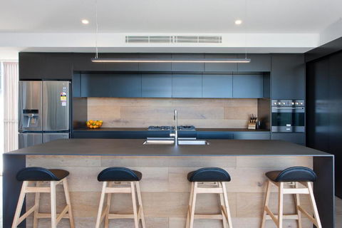 Blueys Beach House 5 Bedroom - Tourism Caloundra 3