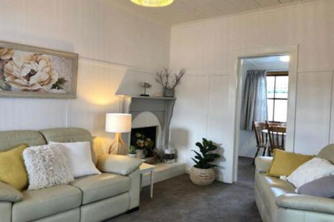 Recreation Cottage - Tourism Caloundra 0