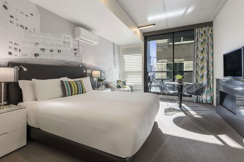 Oaks Melbourne On William Suites - Tourism Caloundra 5