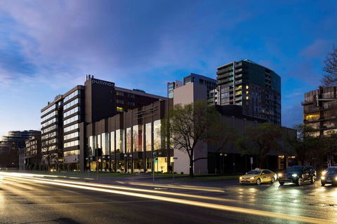 Pullman Melbourne Albert Park - Tourism Caloundra 4