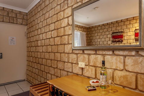 Great Divide Motor Inn - Tourism Caloundra 7