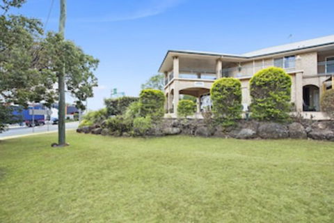 Great Divide Motor Inn - Tourism Caloundra 0