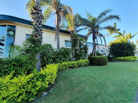 McNevin's Maryborough Motel - Tourism Caloundra 0