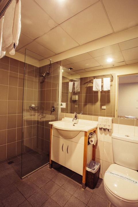 YTI Garden Hotel - Tourism Caloundra 6