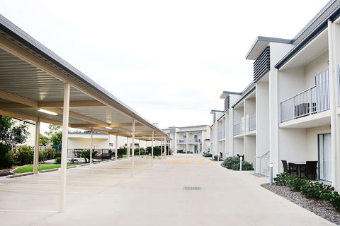 Oaks Middlemount Suites - Tourism Caloundra 6
