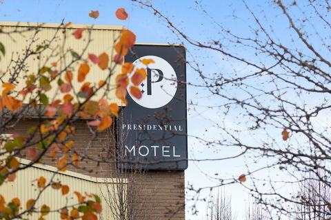 Presidential Motel - Tourism Caloundra 1