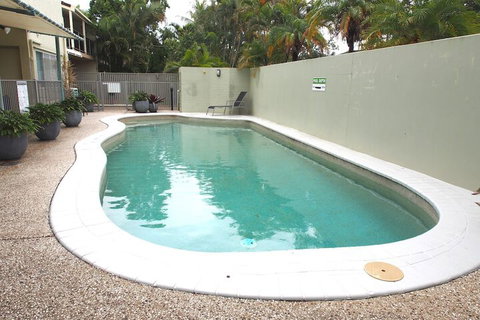 Le Court Villas - Tourism Caloundra 2