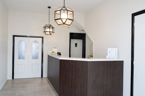 Littomore Bathurst - Tourism Caloundra 1