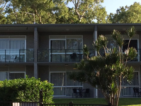 Arcadia Village Motel - Tourism Caloundra 3