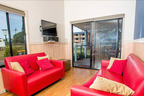 Reflections Holiday Parks Hawks Nest - Tourism Caloundra 6