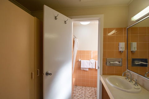 Midcity Motor Lodge - Tourism Caloundra 6