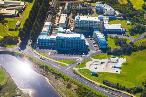 Lady Bay Resort - Tourism Caloundra 2