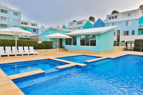 Lady Bay Resort - Tourism Caloundra 5