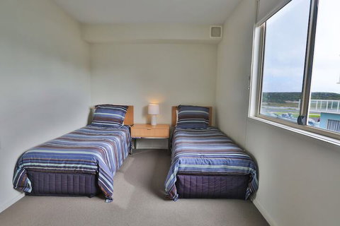 Lady Bay Resort - Tourism Caloundra 7