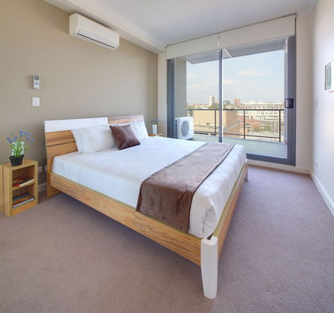 Zara Tower Hotel - Tourism Caloundra 4