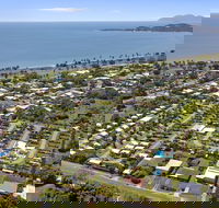 Queens Beach Tourist Village - Tourism Caloundra