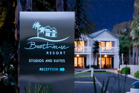 Boathouse Resort Studios & Suites - Tourism Caloundra 3