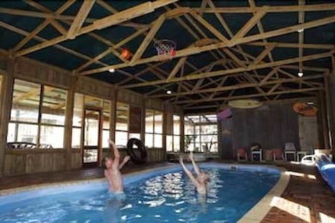 Lovedale Cottages - Tourism Caloundra 7