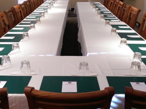 Reef Motor Inn - Tourism Caloundra 1