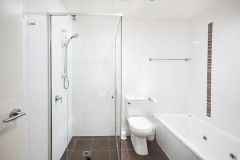 Charlestown Executive Apartments - Tourism Caloundra 6