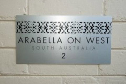 Arabella On West Apartments - Tourism Caloundra 1