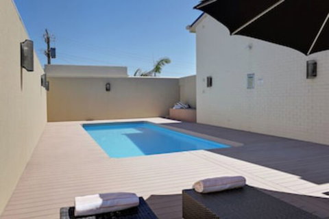 Arabella On West Apartments - Tourism Caloundra 0