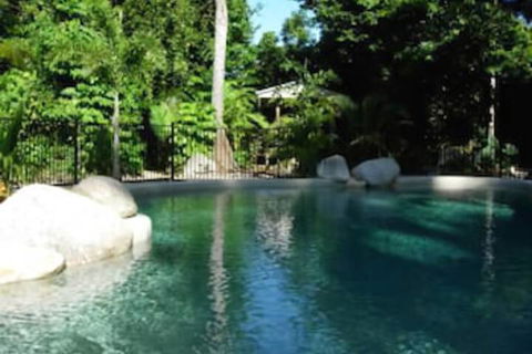 Boutique Bungalows - Tourism Caloundra 4