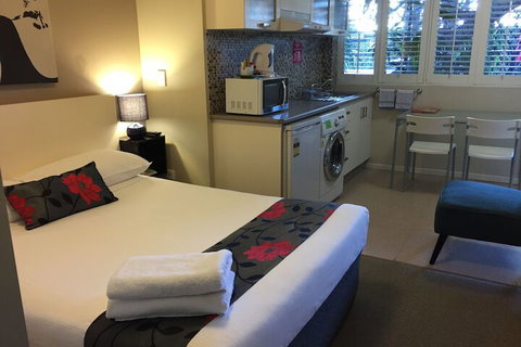 Brisbane Street Studios - Tourism Caloundra 3