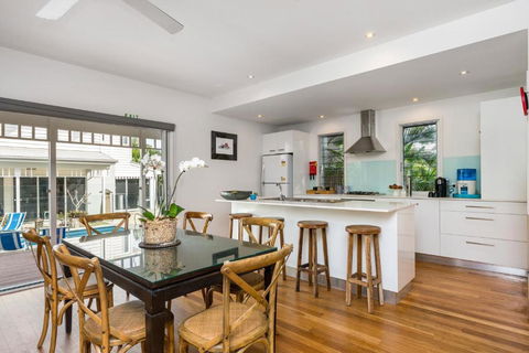 Aaman & Cinta Luxury Villas - Tourism Caloundra 4