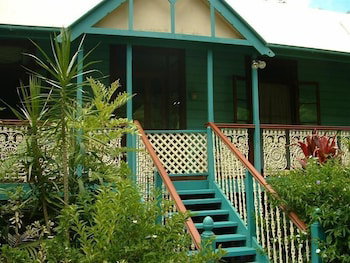 Riviera Bed And Breakfast - Tourism Caloundra 0