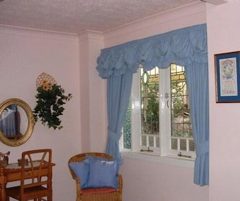 Riviera Bed And Breakfast - Tourism Caloundra 6