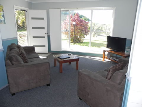 Leisure Lee Holiday Apartments - Tourism Caloundra 3