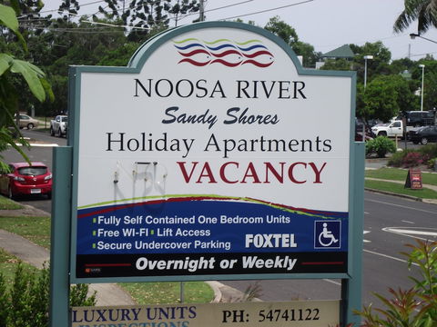 Noosa River Sandy Shores - Tourism Caloundra 0