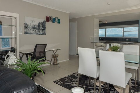 Pacific Plaza Apartments - Tourism Caloundra 7