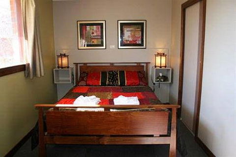 Golden Embers Apartments - Tourism Caloundra 3