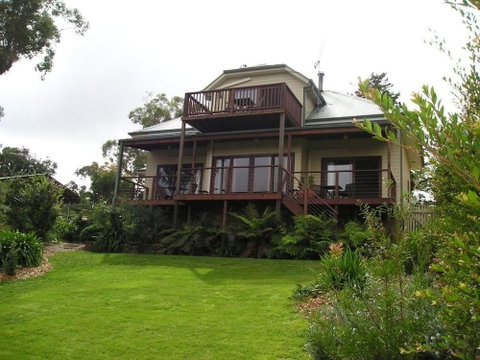 Valley Of The Waters B&B - Tourism Caloundra 1