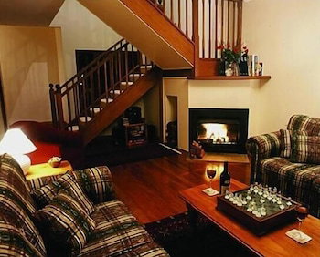 Valley Of The Waters B&B - Tourism Caloundra 4