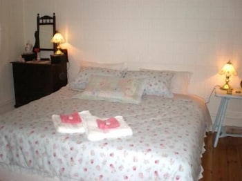 Brown's House Bed And Breakfast - Tourism Caloundra 5