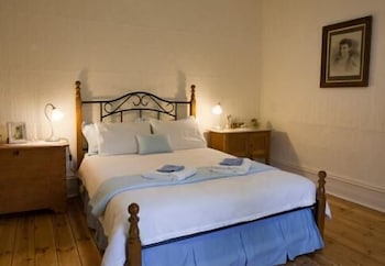 Brown's House Bed And Breakfast - Tourism Caloundra 6